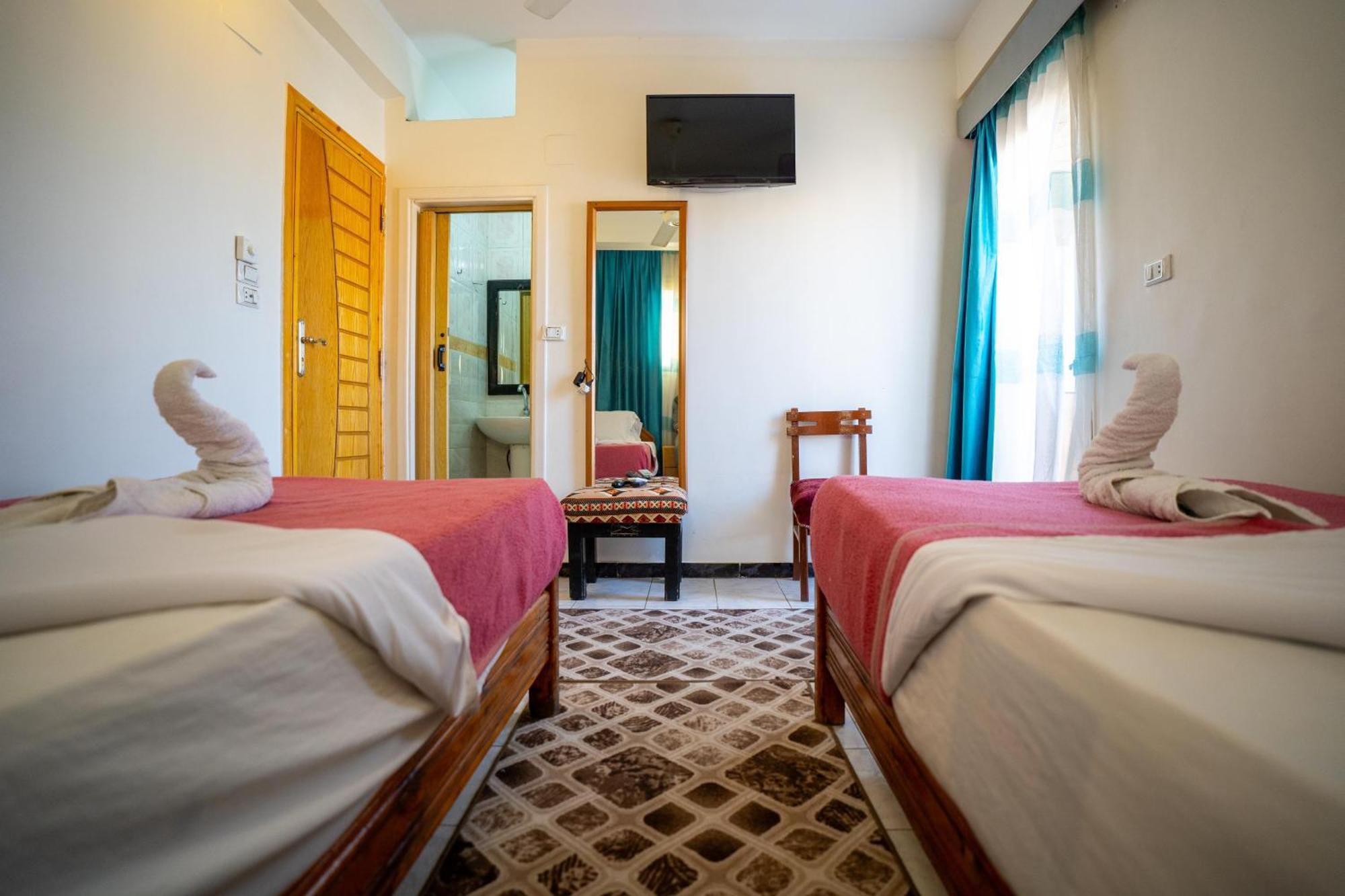 Venus Hotel Luxor 日本人 大歓迎 Eksteriør bilde